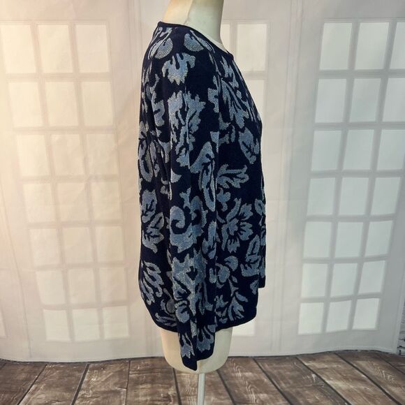 Chico's Blue Metallic Floral Knit Crew Neck Sweater Top Size 2 or Large - Picture 4 of 11
